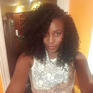 Meet your Posher, Bidemi